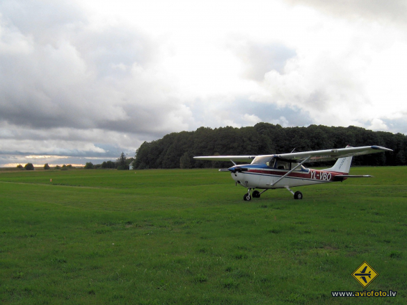 Reims F172K